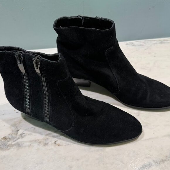 Via Spiga Black Suede Boots Ankle Boots, Size 10 M - Picture 2 of 5